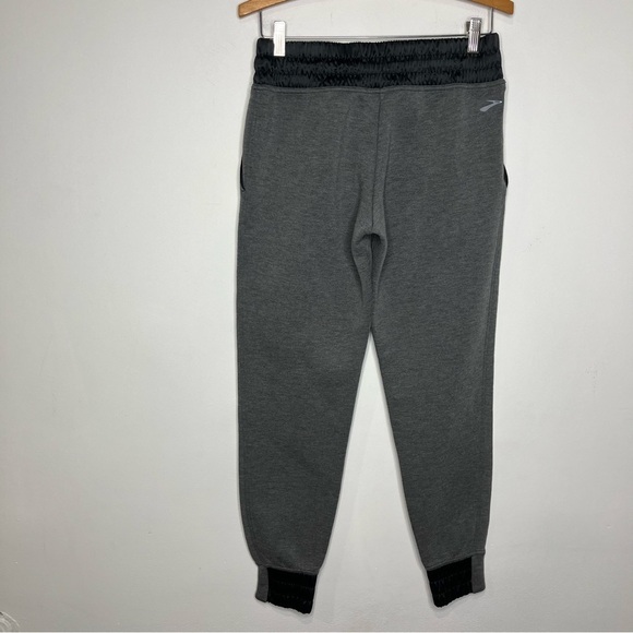 Brooks gray & black joggers size medium - Picture 4 of 6